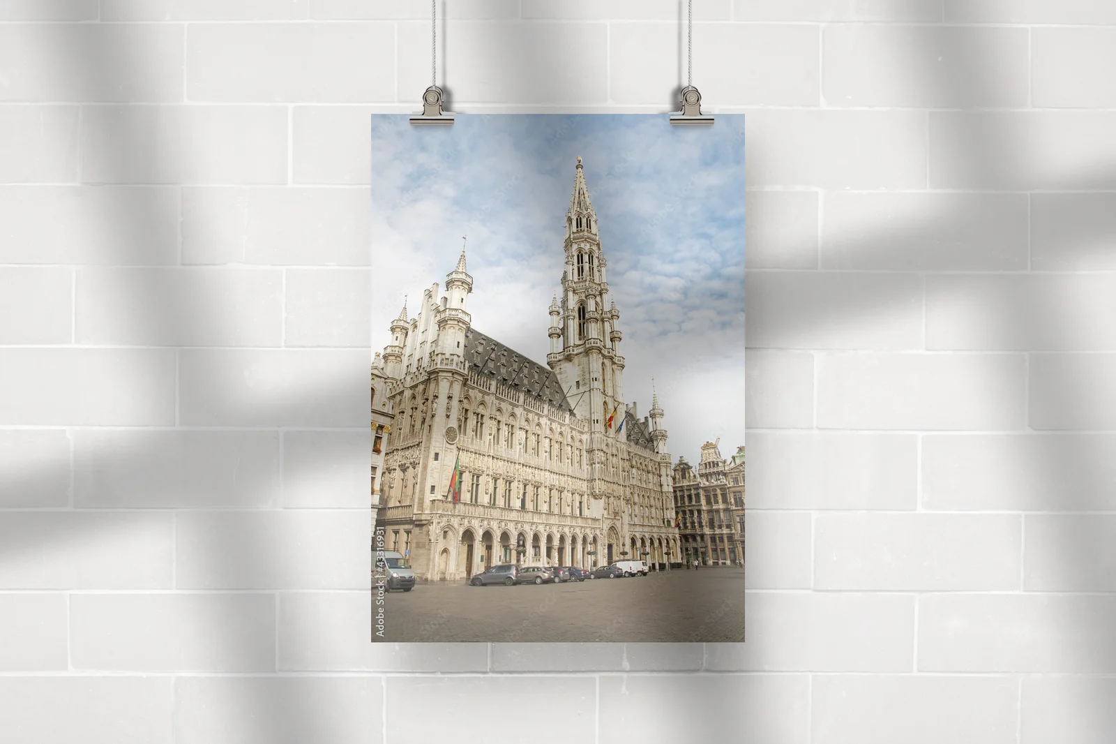 Elegancka architektura Brukseli w stonowanej szarości