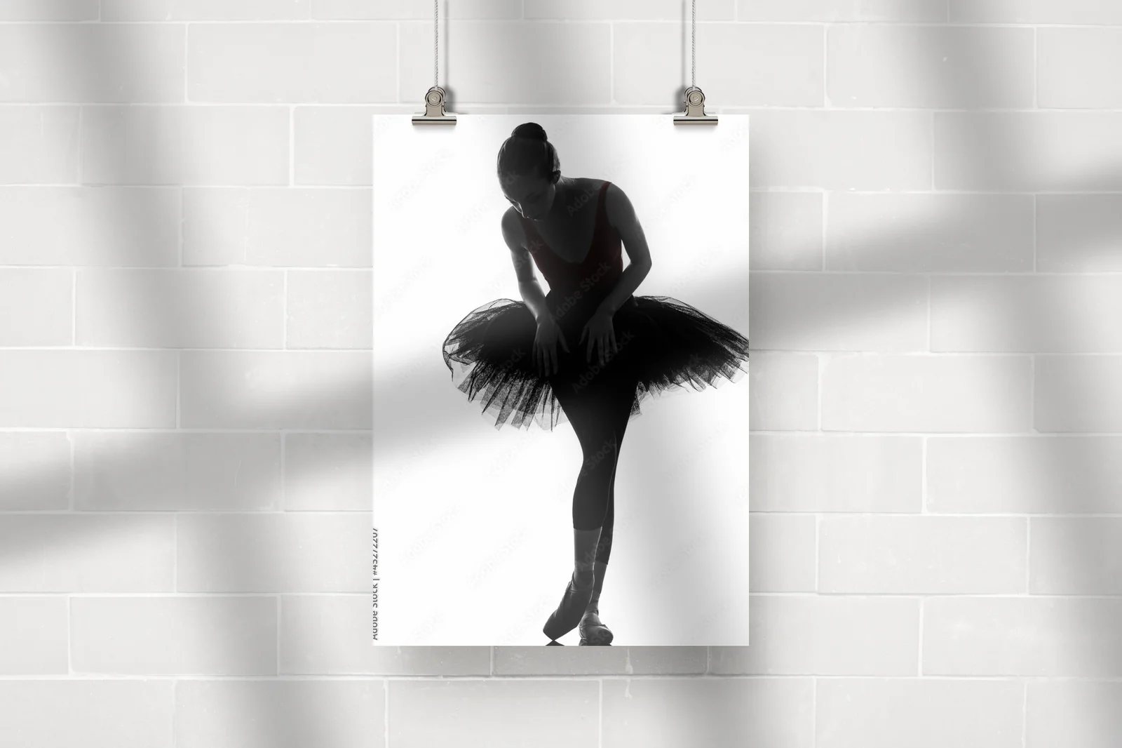 Balerina w lśniącej bieli - elegancja i lekkość