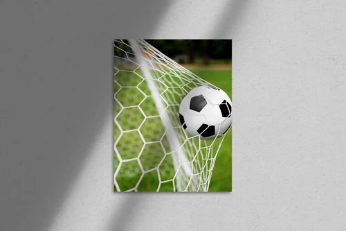 Radość sportowej rywalizacji na letnim boisku