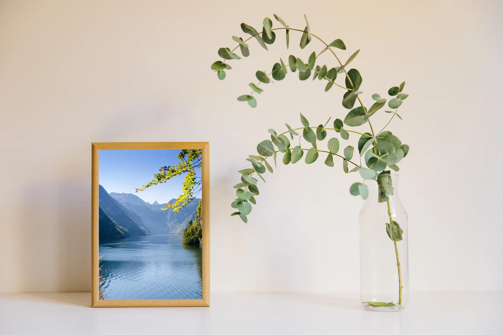 Spokojne oblicze Königssee w jesennych barwach