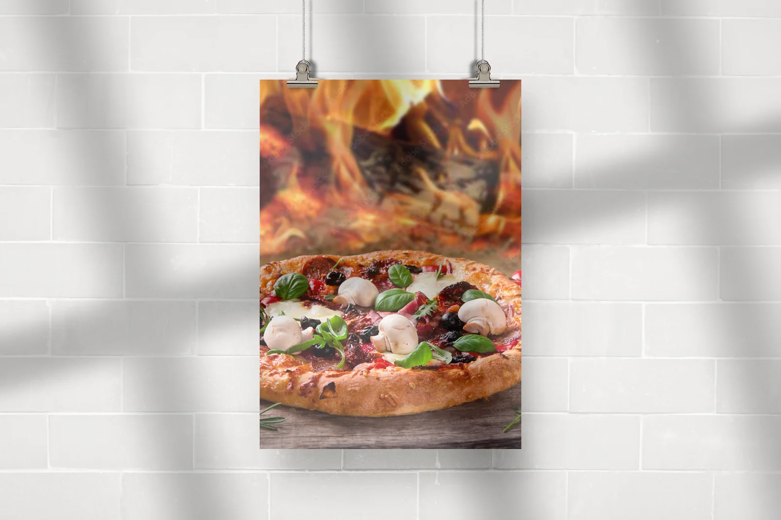 Niezapomniana włoska pizza na rustykalnym stole