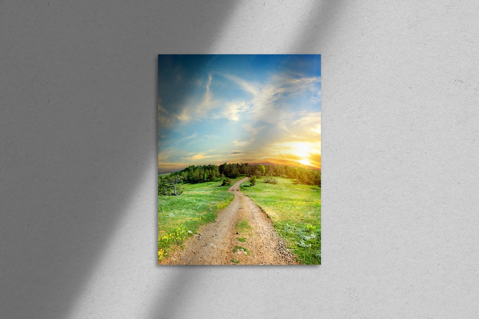Urok country road w górskiej scenerii