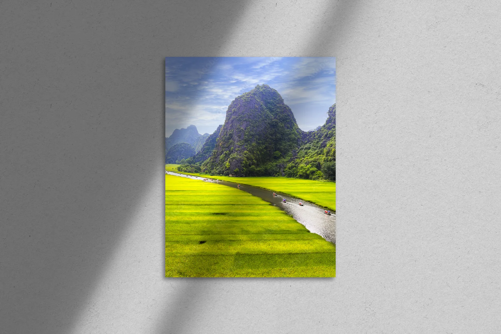 Malownicze pejzaże Ninh Binh w wiosennych barwach
