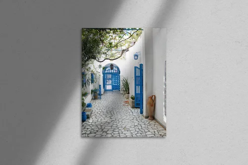 Wspomnienia z letniego dziedzińca w Sidi Bou Said