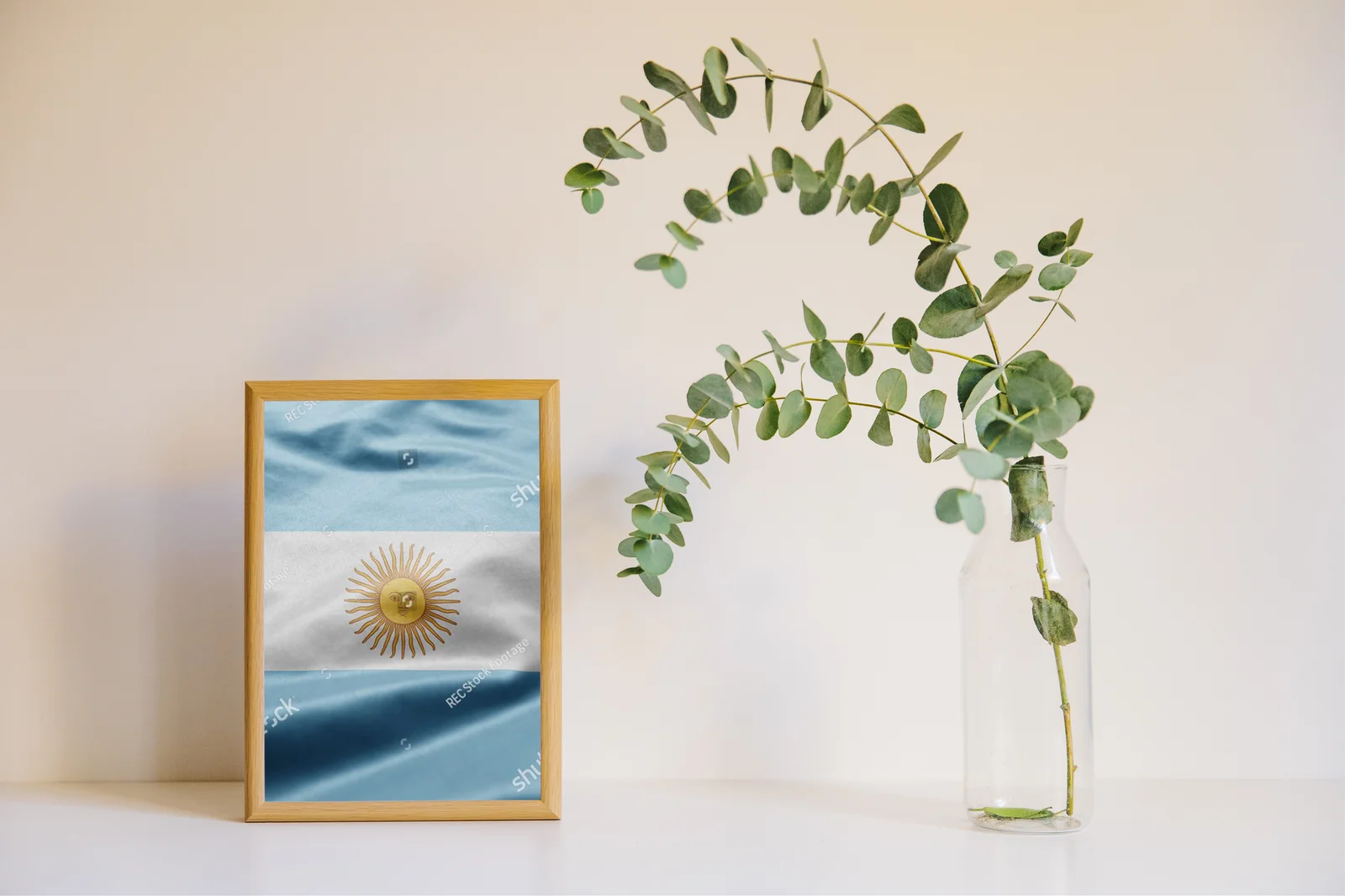 Argentyńska flaga w wietrze – symbol patriotyzmu