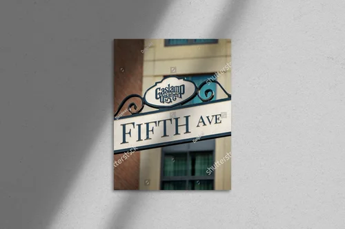 Retro znak Fifth Avenue w sercu San Diego