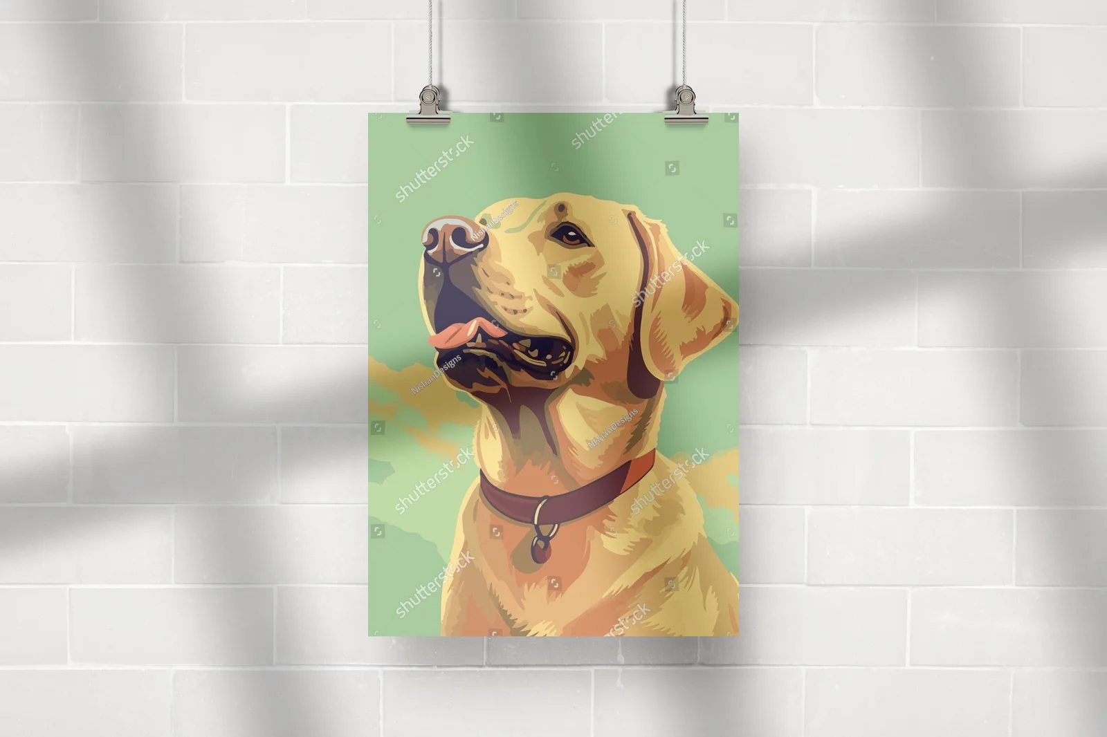 Uroczy labrador w otoczeniu przezroczystych zieleni