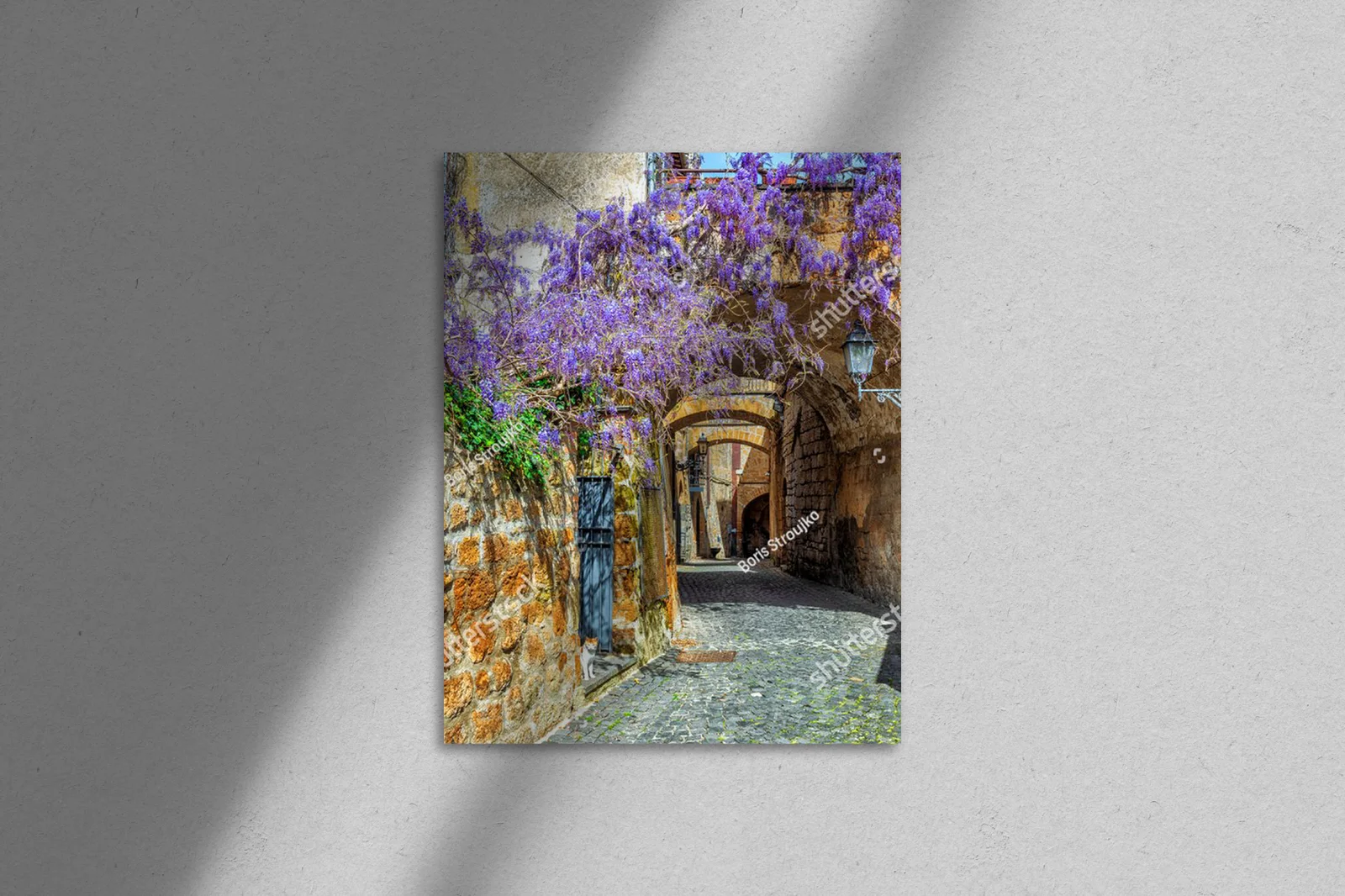 Urokliwa wąska uliczka w Orvieto
