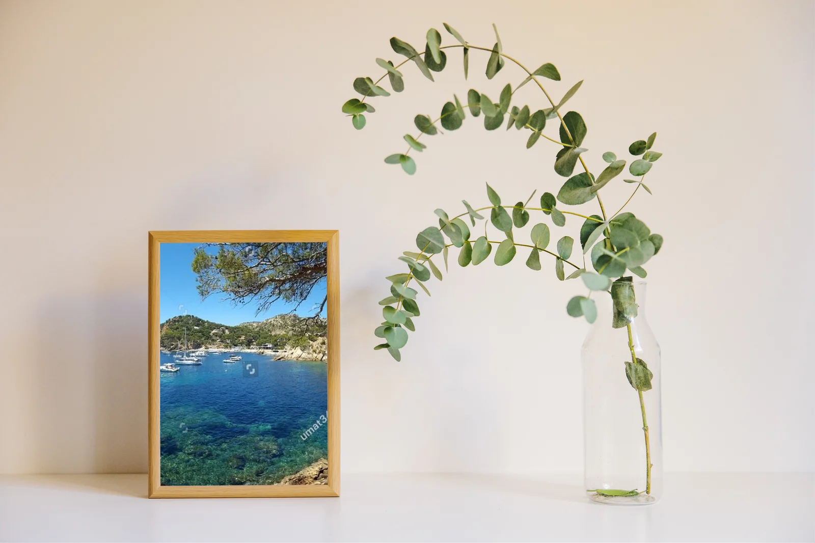 Baśniowe calanques Marseille w niebieskich odcieniach