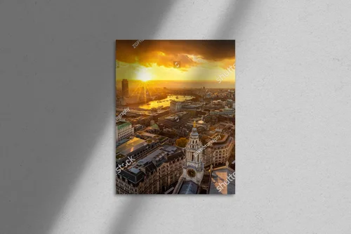 Panoramiczny widok Londynu o zachodzie słońca