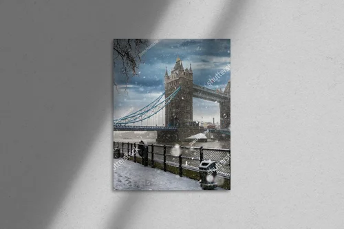 Zimowy urok Tower Bridge w Londynie