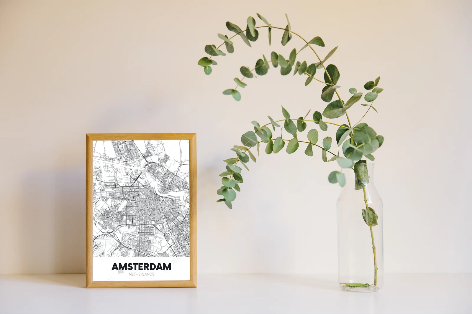 Magiczna mapa Amsterdamu w odcieniach bieli