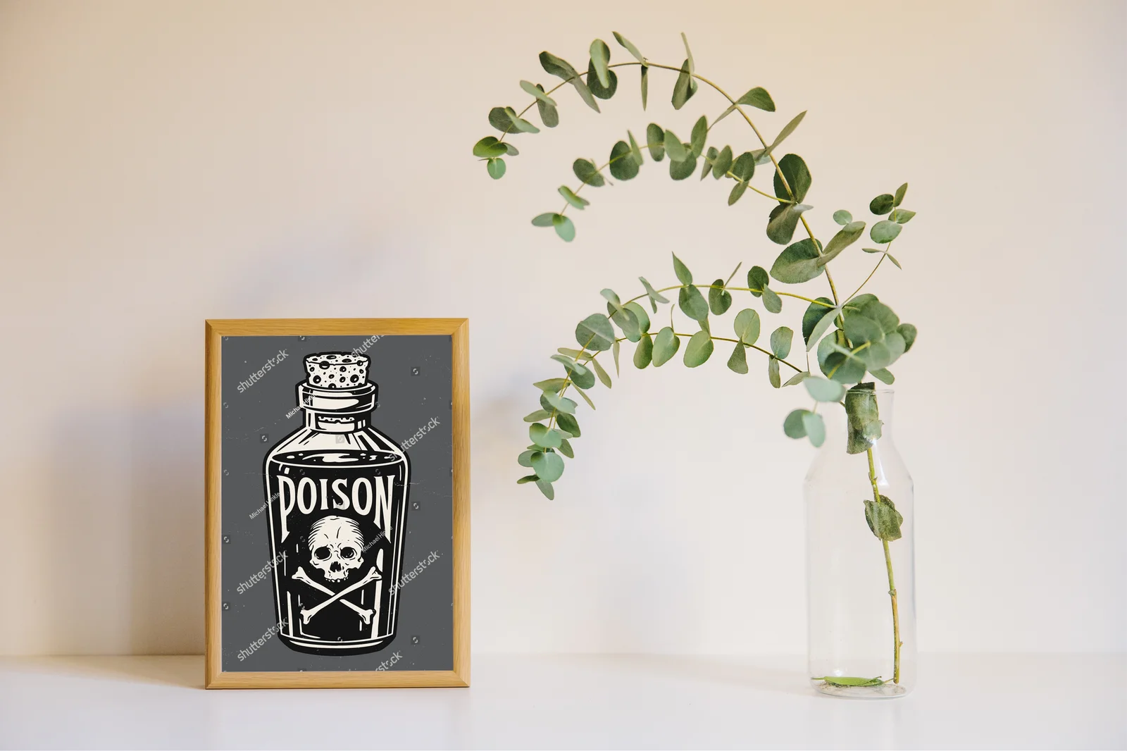 Vintage ilustracja butelki z trucizną w mrocznych odcieniach