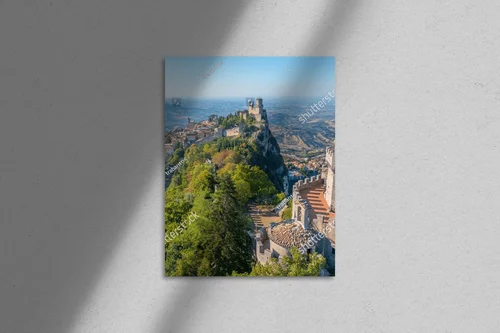 Zachwycająca panorama San Marino w błękicie