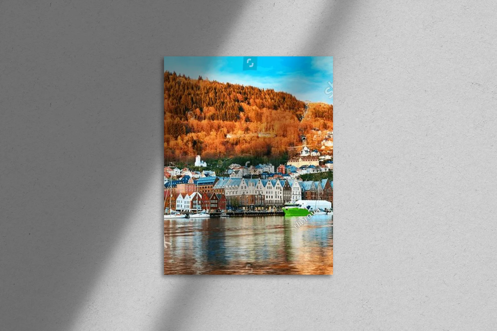 Panorama portu Bryggen w Bergen o zachodzie słońca
