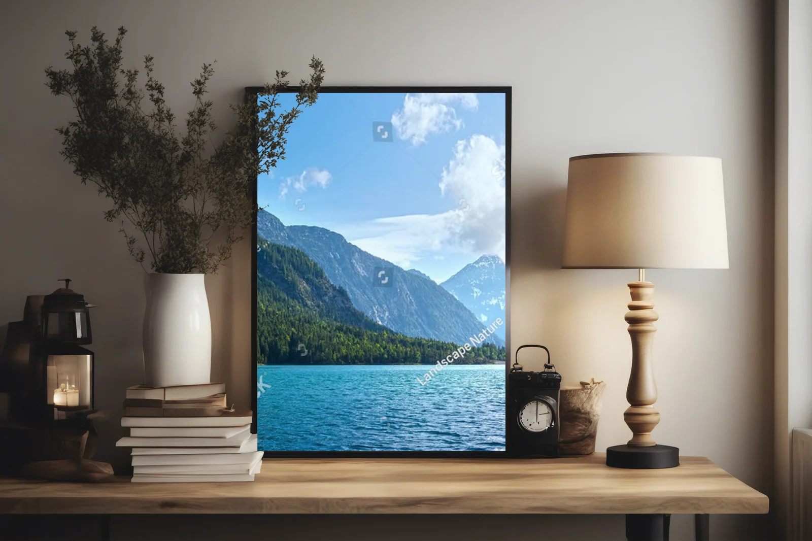 Panorama letniego Plansee z alpejskim majestatem