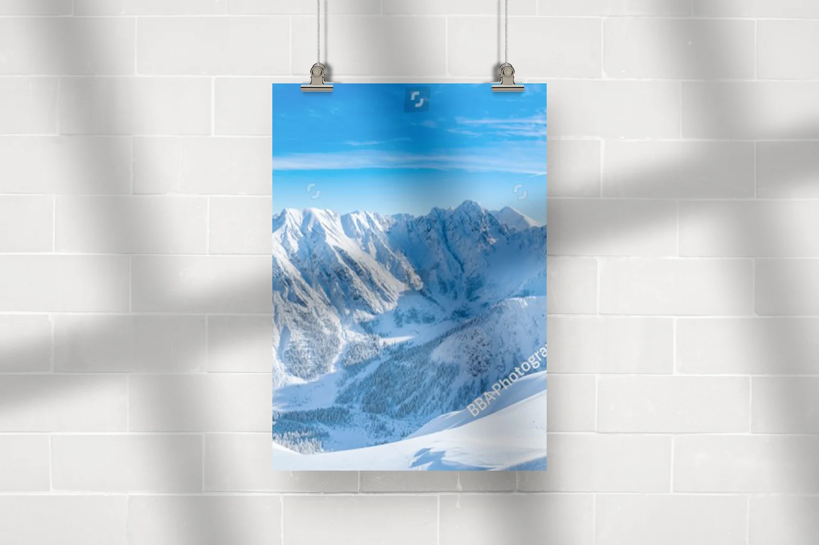 Zimowa panorama alpejskich pejzaży