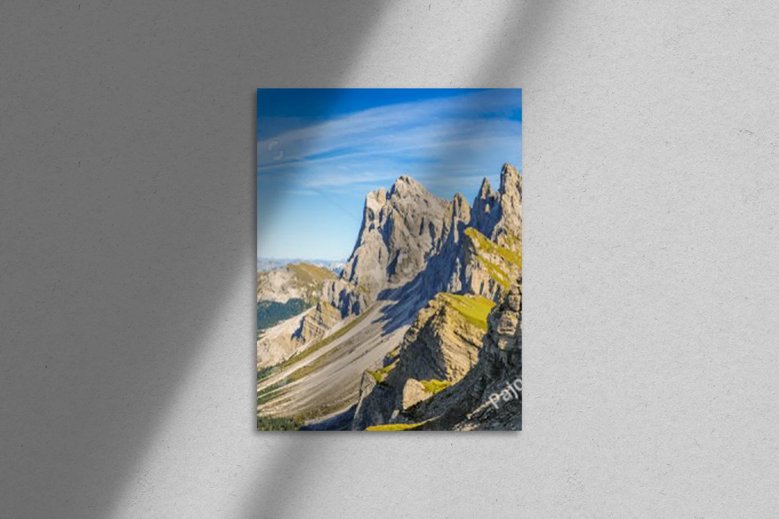 Majestatyczny szczyt Seceda w Dolomitach