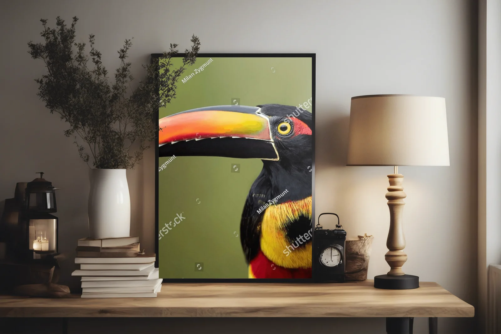 Tropikalna elegancja z płomiennym dziobem aracari