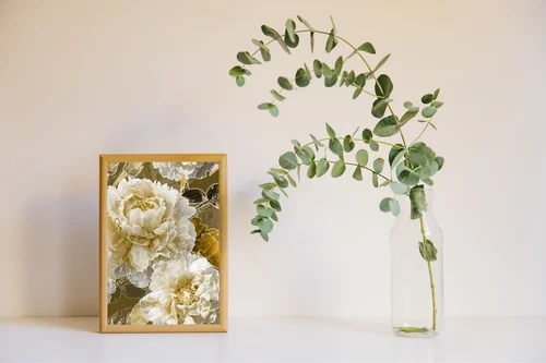 Romantyczny floral w złotych akcentach