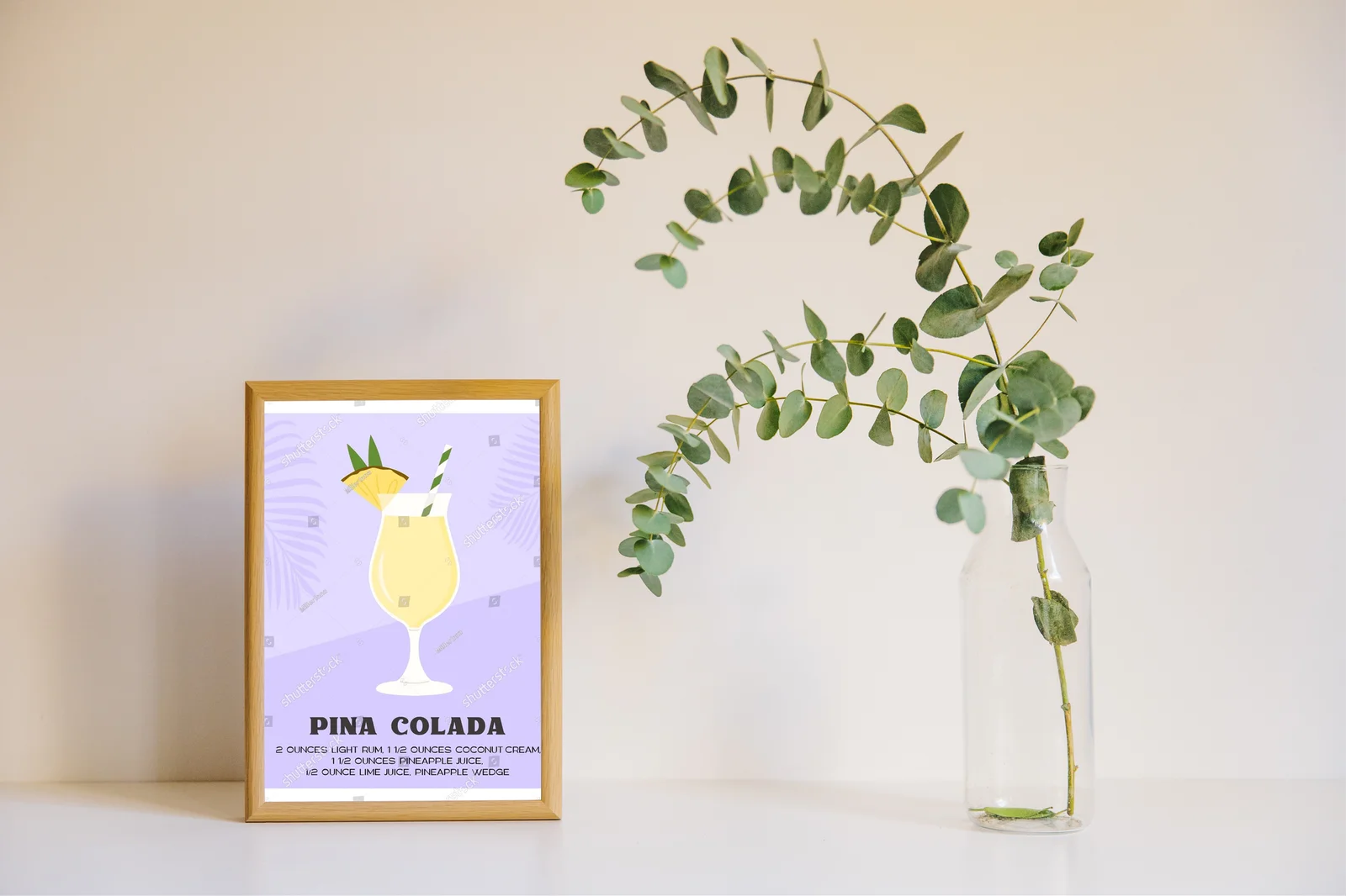 Tropikalna Pina Colada w pastelowych odcieniach