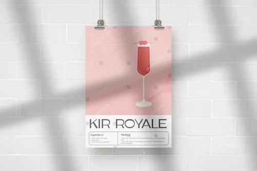 Letni koktajl Kir Royale w pastelowych tonach