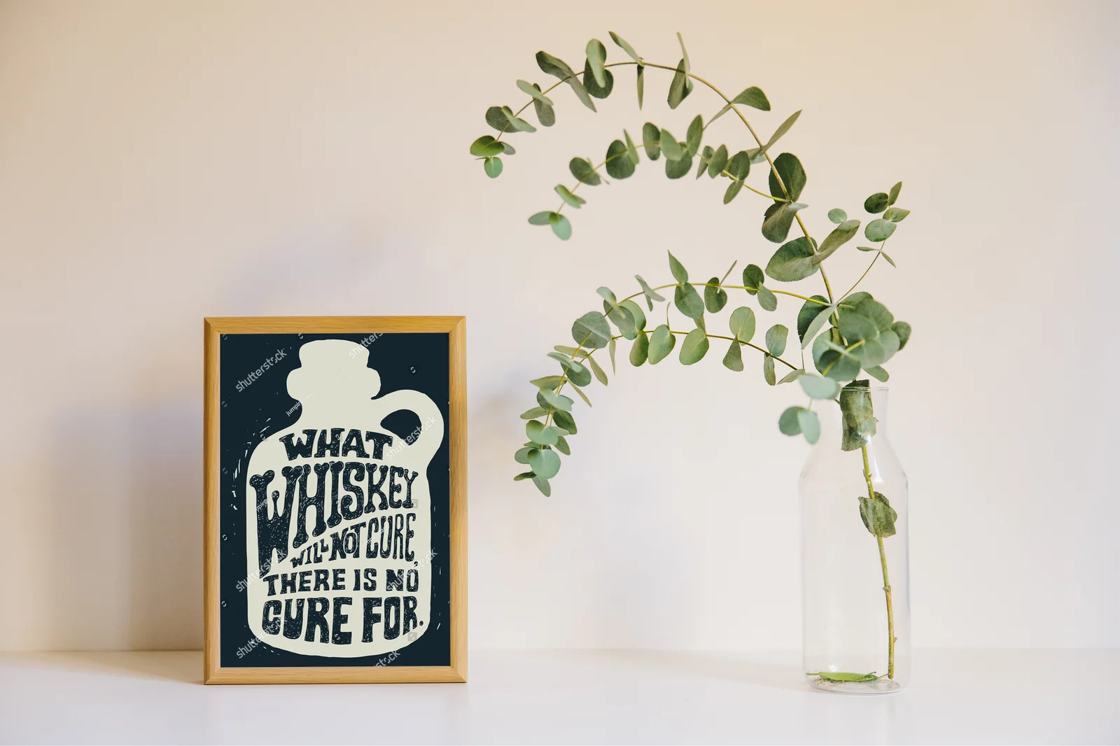 Retro plakat z przesłaniem o whiskey