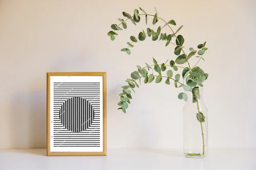 Geometryczne ekstazy w lśniącej bieli