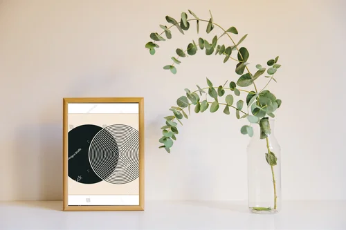 Minimalistyczna gra kontrastów w eleganckiej tonacji