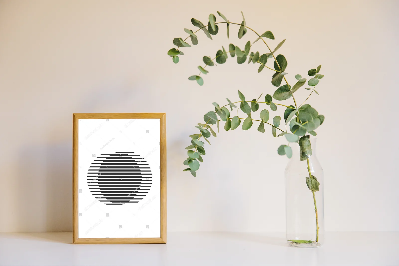 Minimalistyczna geometryczna kompozycja inspirowana latami 20.