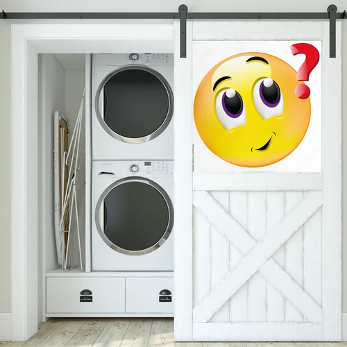 Zagadkowe uśmiechy w harmonii bieli
