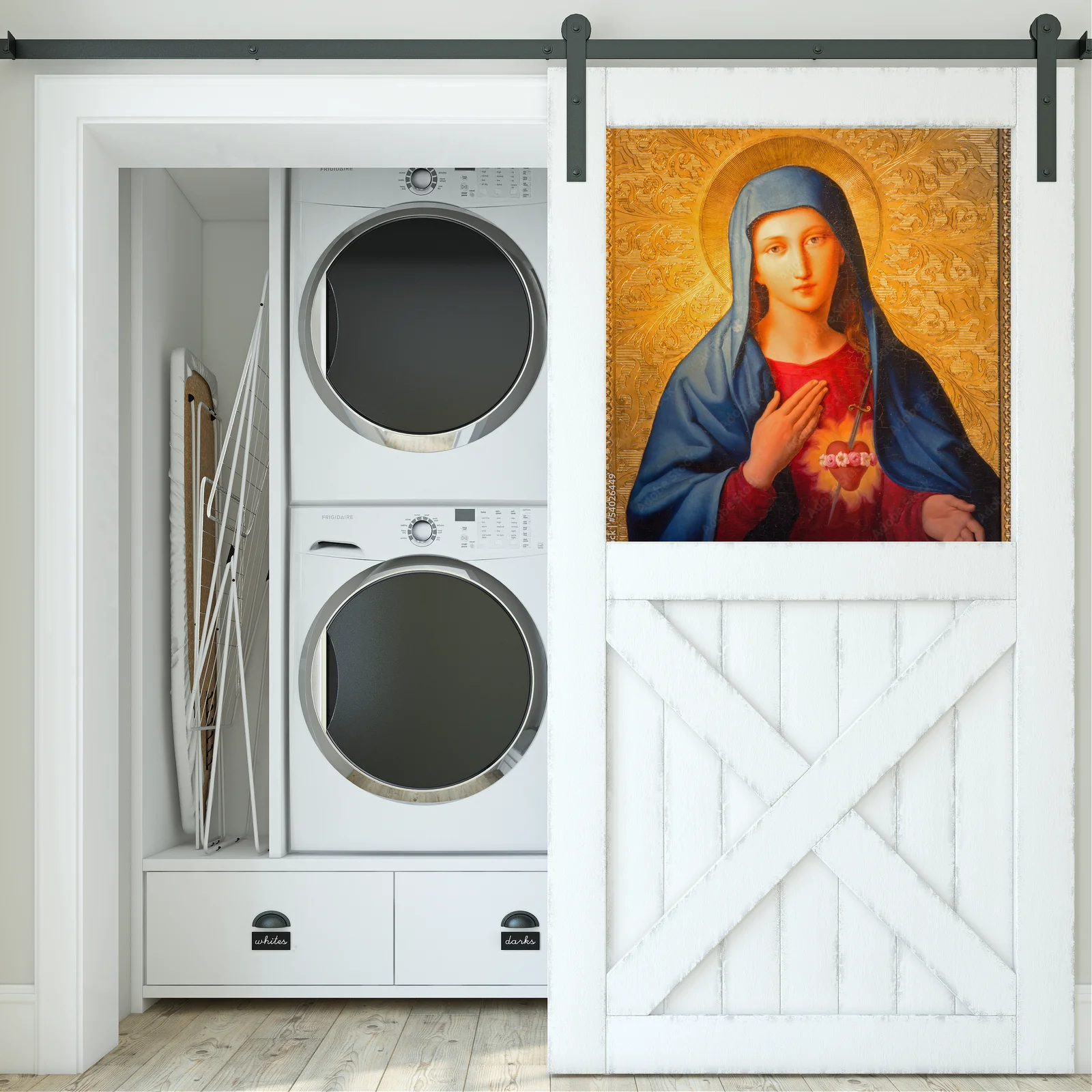 Mistyczna Madonna we wnętrzu stworzonym z emocji