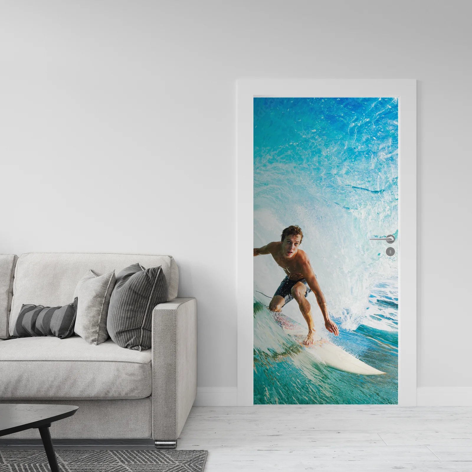 Surferska przygoda w błękicie oceanu