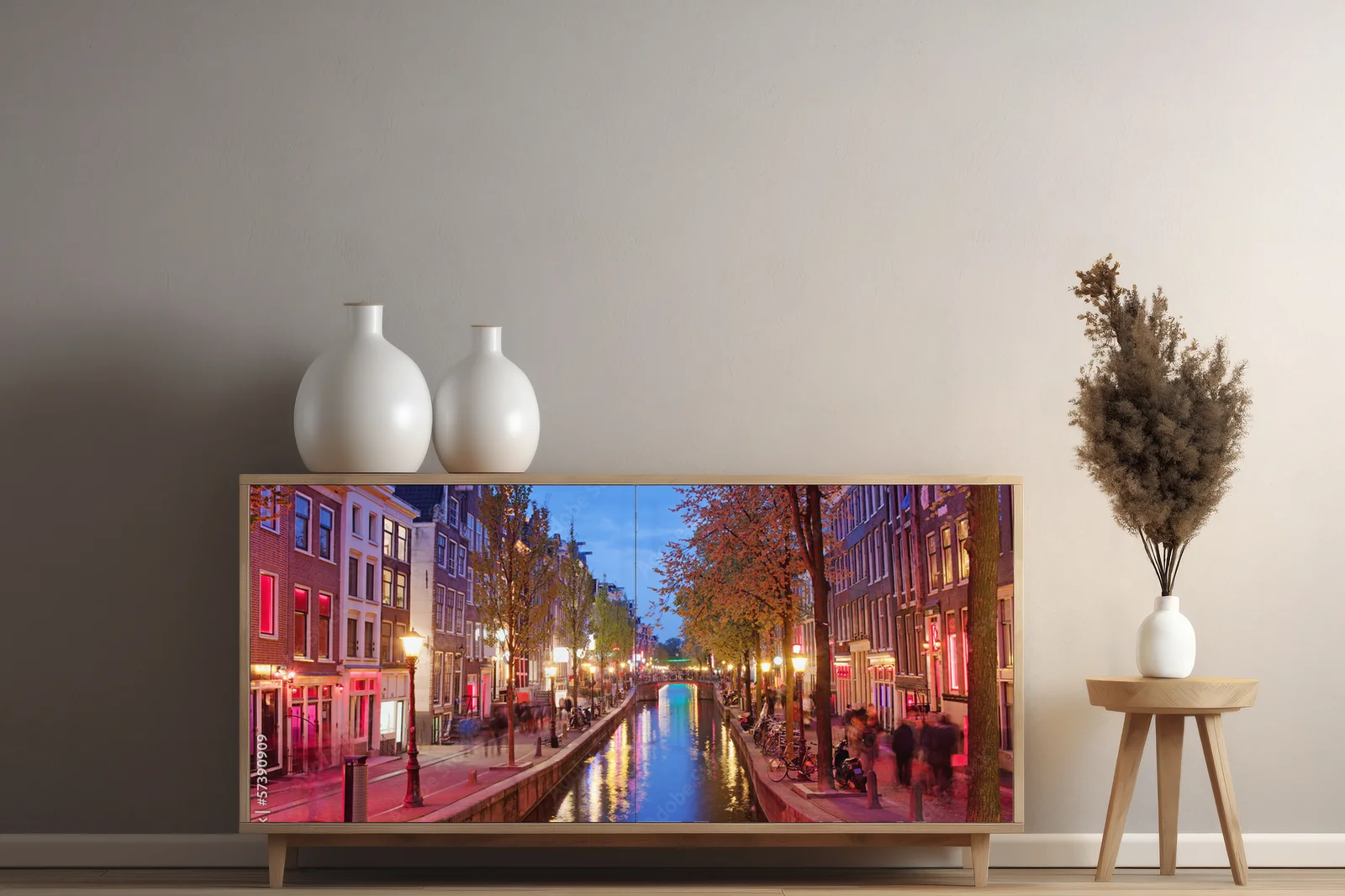 Zjawiskowy Amsterdam w blasku czerwonych świateł