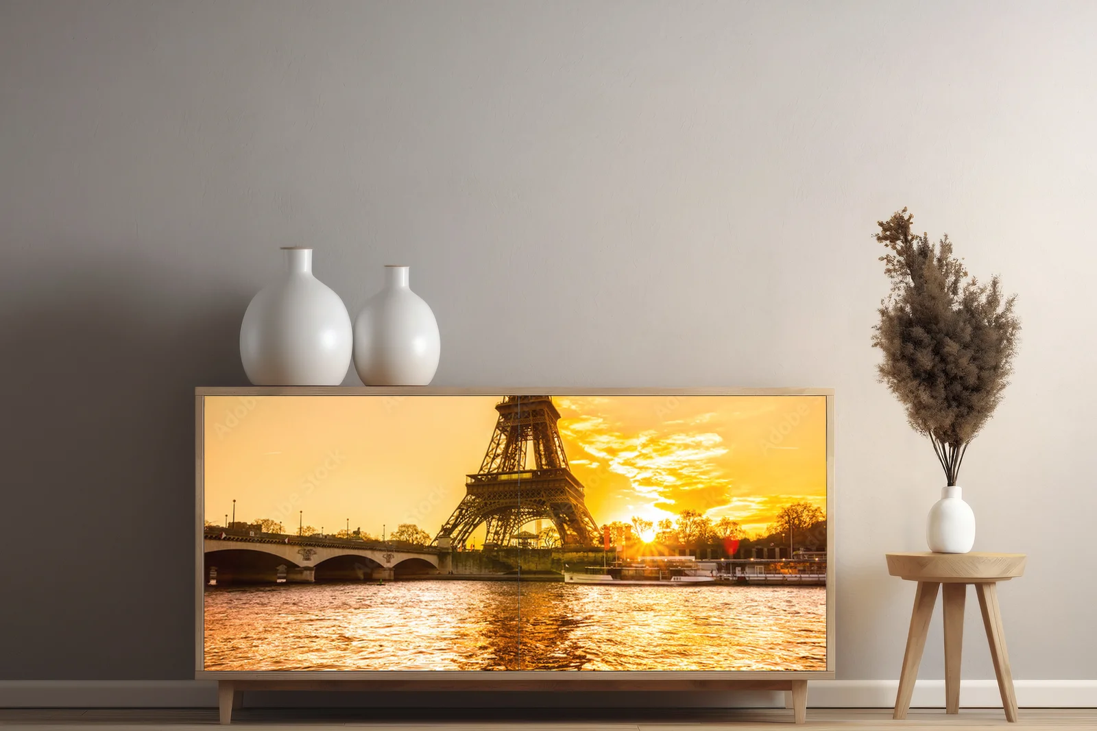 Eiffel Tower o poranku: romantyczny poranek w Paryżu