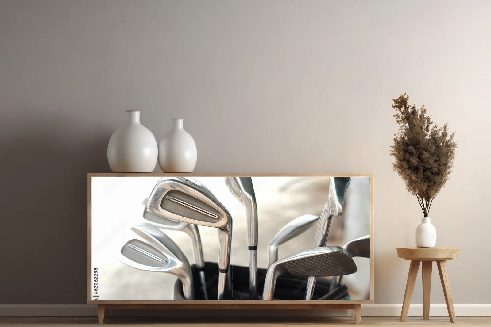 Eleganckie metalowe akcesoria golfowe w harmonijnym zestawieniu