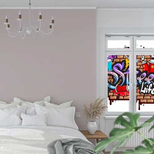 Graffiti w magenta - miejski styl emanujący energią