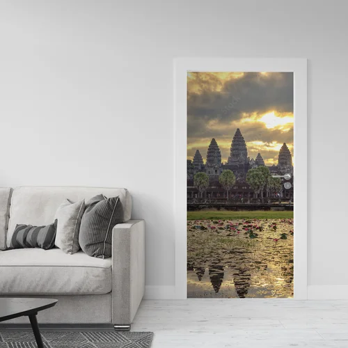 Urok poranku w Angkor Wat – szaro-białe piękno