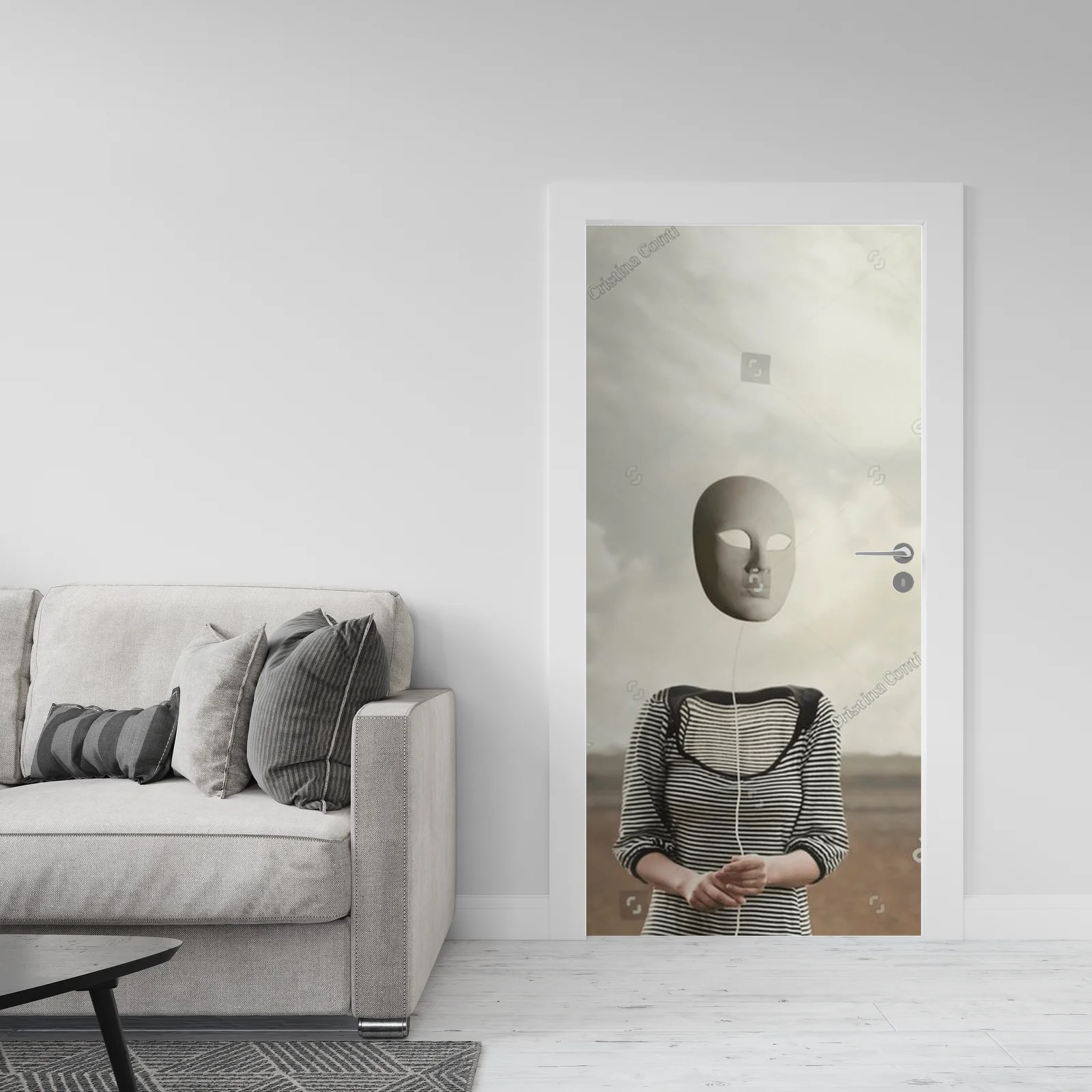 Surrealistyczna kompozycja z tajemniczą maską
