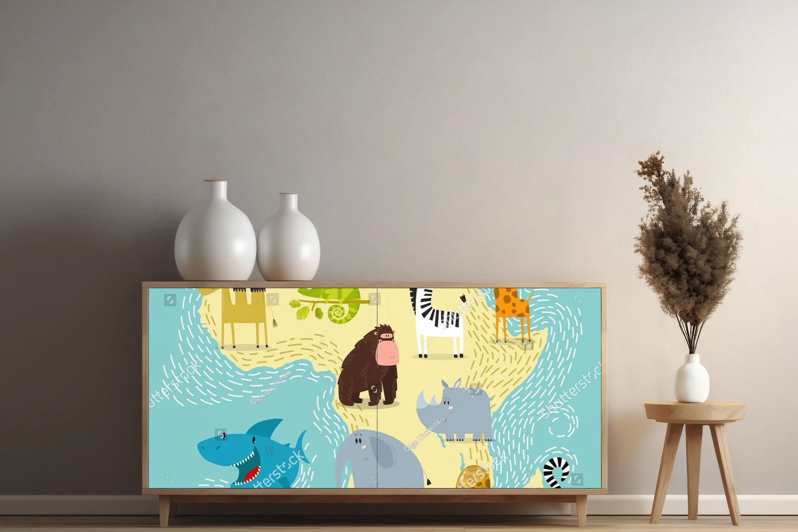 Kolorowa mapa Afryki z uśmiechniętymi zwierzętami