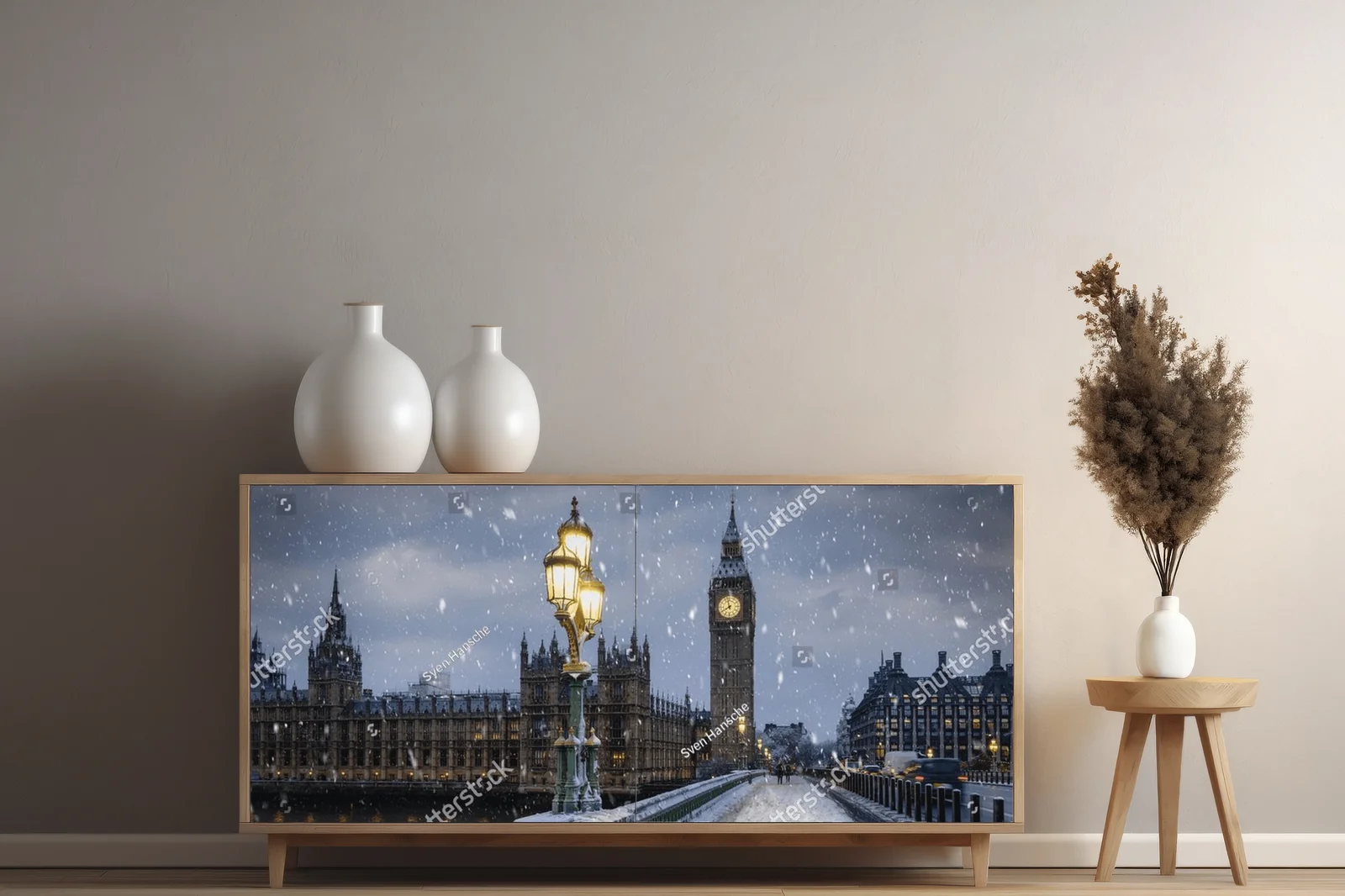 Zimowy widok Westminsterskiego Mostu w Londynie