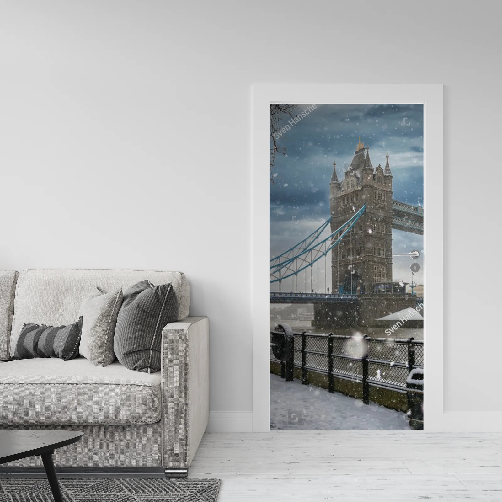 Zimowy urok Tower Bridge w Londynie