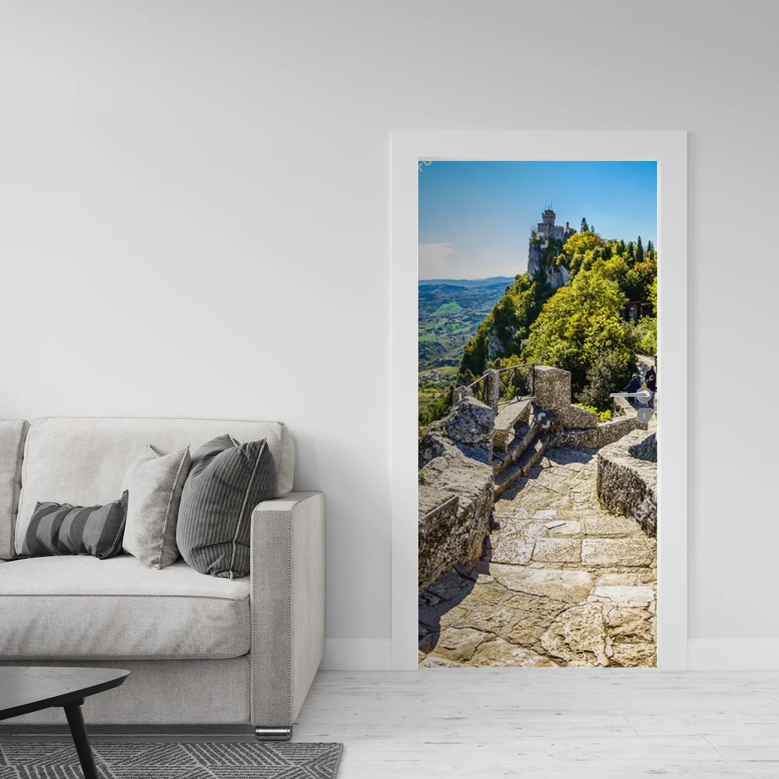 Urokliwe Stare Miasto San Marino w Wieczornym Blasku