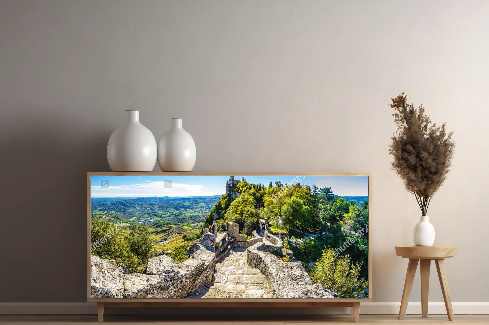 Urokliwe Stare Miasto San Marino w Wieczornym Blasku