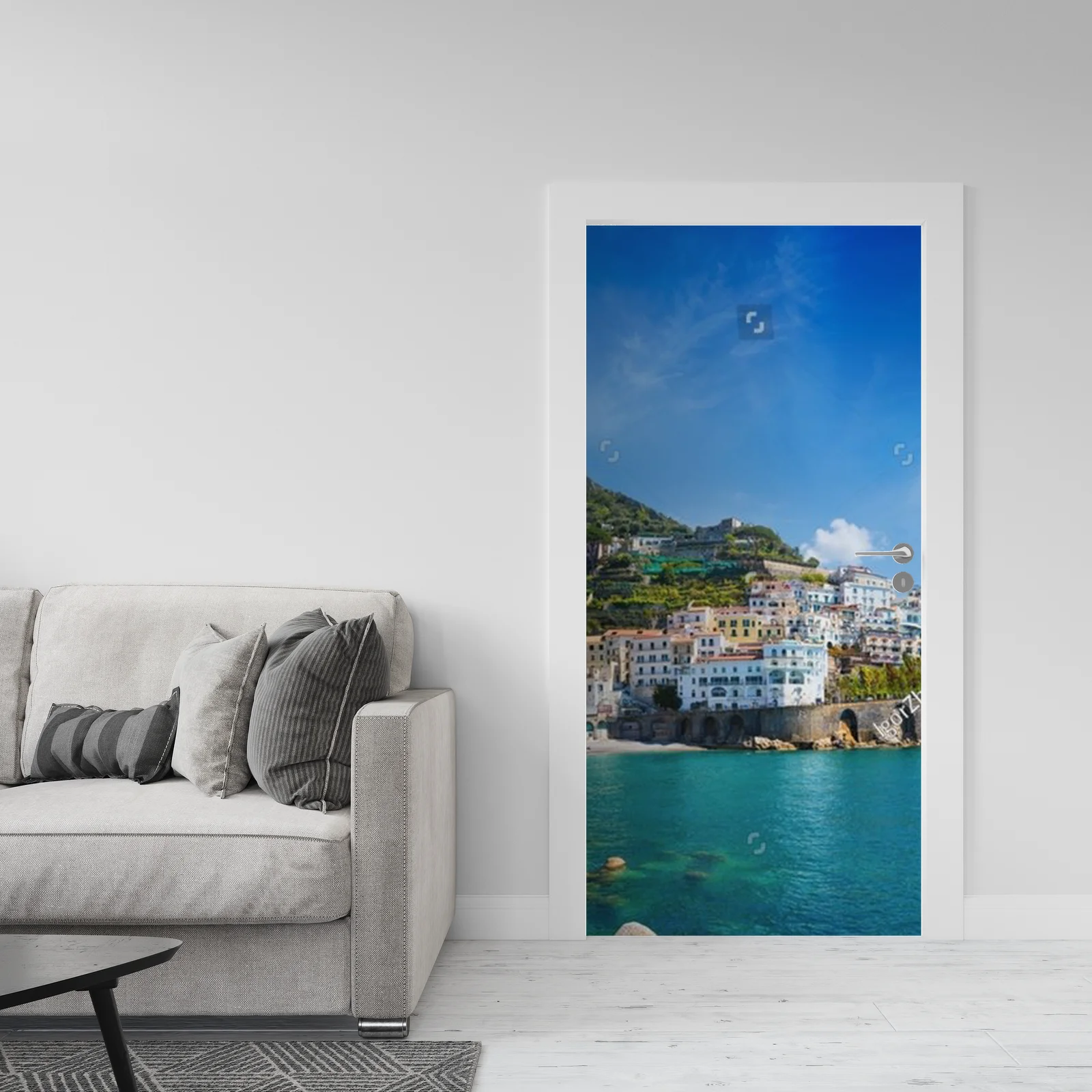 Malownicza panorama Amalfi nad lazurowym morzem